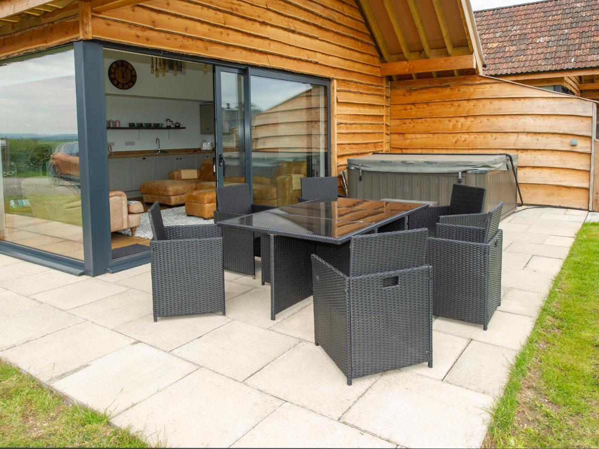 Starling Lodge Wedmore ภายนอก รูปภาพ